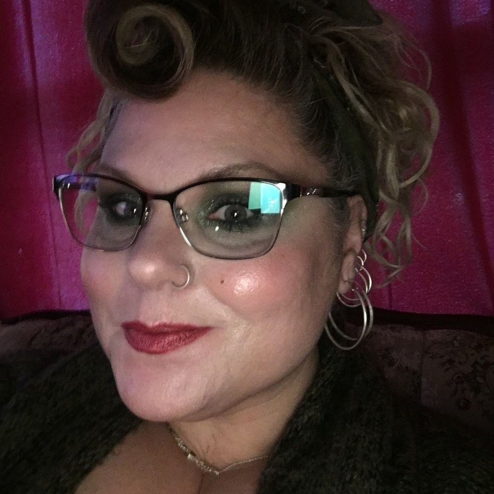 Meet your Posher, Melody